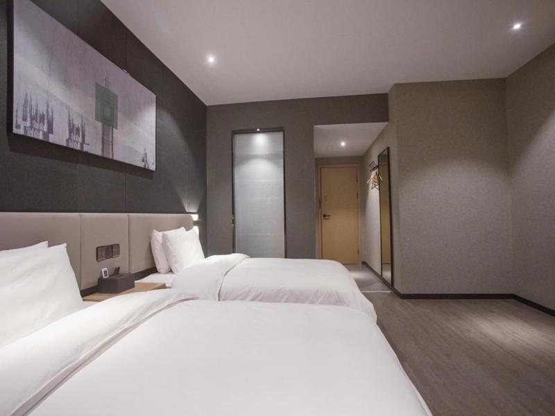 Thank Inn Chain Hotel Hunan Huaihua Hecheng District South High Speed Rail Station Exteriör bild