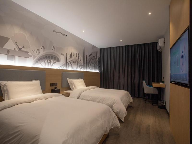 Thank Inn Chain Hotel Hunan Huaihua Hecheng District South High Speed Rail Station Exteriör bild