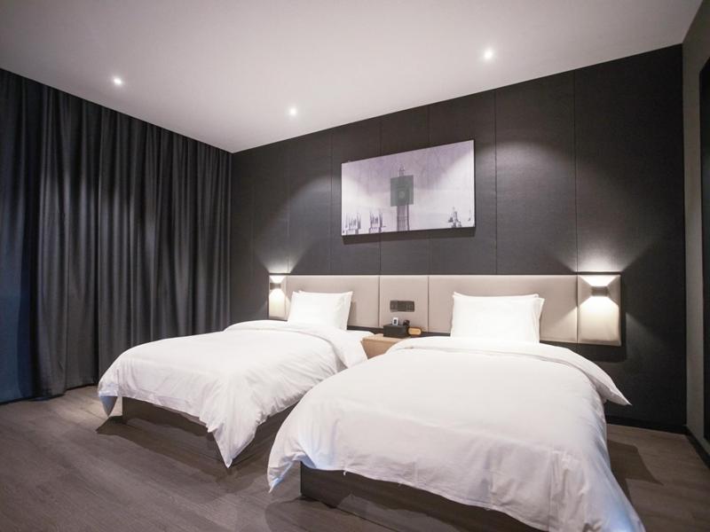 Thank Inn Chain Hotel Hunan Huaihua Hecheng District South High Speed Rail Station Exteriör bild